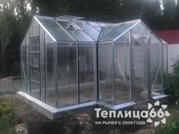 Теплица botanik T с мини-тамбуром под стекло (14 м²)